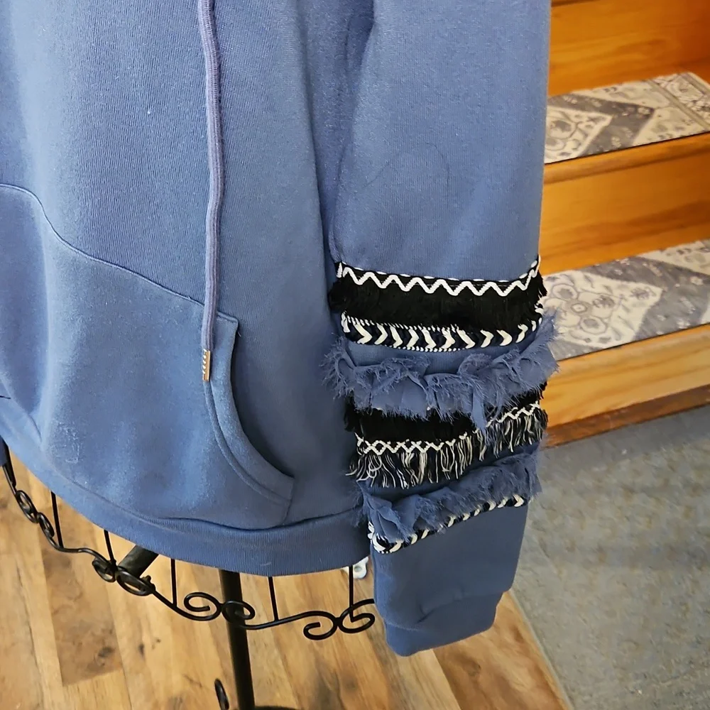 👚Blue Hooded Women's Sweater with Decorative Sleeve Trim